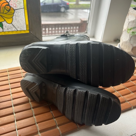 Tall grey hunter boots - Picture 2 of 5